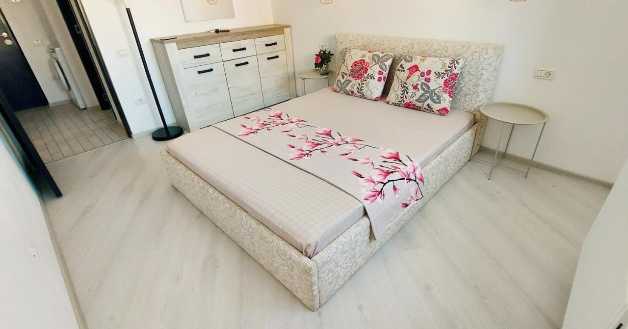 Daisy Apartament Нэводари Экстерьер фото